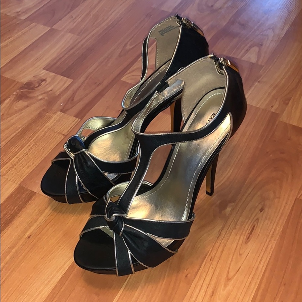 Express heels